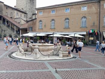 Emy & Lu Casa Vacanze appartamento storico Città Alta, Bergamo (photo 5)