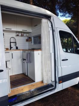 Cozy Campervan Albania, Tirana (Foto 5)