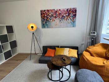 Design-Apt Köln City mit Beamer, Cologne (photo 4)