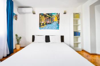 Spacious 3BR in the Center - Kitchen Smart TV's, Sofia (Foto 4)