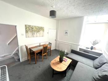 King Size Room To Stay in Salford-Samson PLAB, Manchester (photo 4)