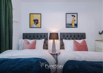 BIG MCR 5-bedroom Contractor House Sleeps 8 with Parking by PureStay, Manchester (fotografie 4)