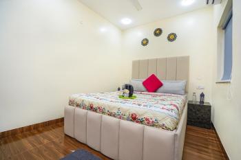Skylight BnB E203 - 2BHK with pool walking distance to Candolim beach, Candolim (photo 4)