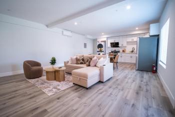 Modern 2BR2BA Home Near USC Walk to Campus, Los Angeles (photo 3)