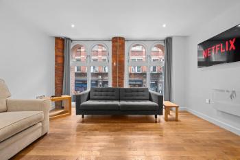 1 Bed Northern Quarter Flat City Centre, Manchester (photo 3)