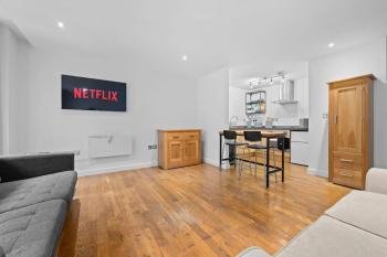 1 Bed Northern Quarter Flat City Centre, Manchester (photo 4)