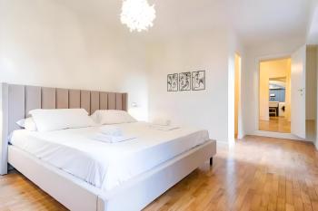 Elegantis Monti Royal Apartment with private terrace, Rome (photo 3)