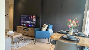 Modern City Centre Apartment with Balcony Plus Skyline Views, Manchester (photo 5)