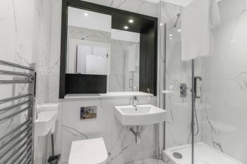City Center Stay, Balcony, 2 bed 2 bath, WiFi, Birmingham (photo 4)