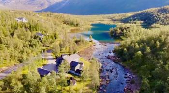Riverfront house with 98 inch TV, ps5 & activities, Narvik (Foto 5)