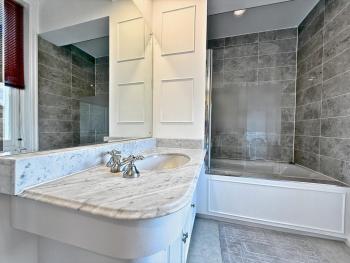 Knightsbridge & South Kensington, Private Garden Super King 2Beds 2Bath by Hyde Park & Royal Albert Hall, Londyn (zdjęcie 5)