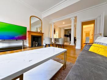 Knightsbridge & South Kensington, Private Garden Super King 2Beds 2Bath by Hyde Park & Royal Albert Hall, Londyn (zdjęcie 3)