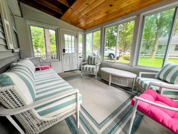 Sleeps 10, Approx 1 Mile to the Beach, Fully Renovated in 2025, Уэллс (фото 4)