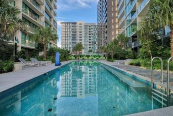 Capri - Executive 1BR in Fortitude Valley plus parking, Брисбен (фото 3)