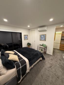 Modern Comfort in Long Bay near Beach & Cafes, Окленд (фото 5)