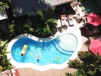7 bedrooms with pools, jungle around and 200 meters to the beach!, Cocles (foto 2)