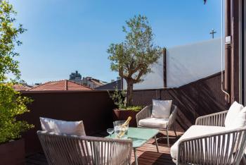 Sunny Loft in Downtown Porto with Private Parking, Porto (photo 2)