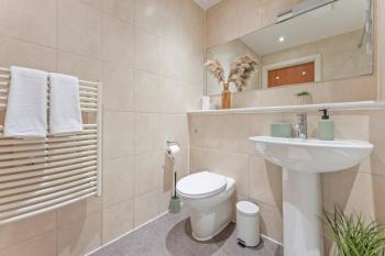Modern 1-Bedroom Flat with Balcony, Free Parking, Free WiFi, Sleeps 3, Family-Friendly, Birmingham (fotografie 5)