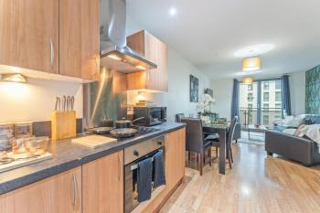 Modern 1-Bedroom Flat with Balcony, Free Parking, Free WiFi, Sleeps 3, Family-Friendly, Birmingham (fotografie 3)