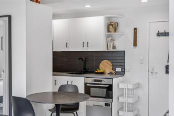 Stonemasons Quarters Stylish apartment with carpark, Auckland (photo 5)