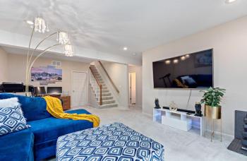 Spacious Kansas City Townhome with 2 Living Rooms Near Downtown and MCI Airport, Kansas City (zdjęcie 5)