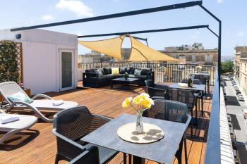 Florette Suite 1BR with Stunning Lounge Terrace by ArcoBnb, Il-Furjana (fotografie 2)