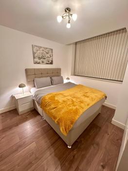 1 Bedroom Apartment- Free Parking, Broad St, City Centre, Birmingham (fotografie 4)