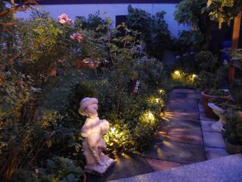 Spacious 3BR House with 2 Parking Spaces & Garden, Nürnberg (Foto 2)