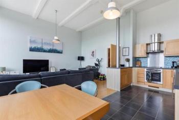 Quay Glasgow Duplex apartment, Glasgow (photo 2)