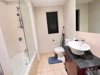 Authur's 2 bedrooms apartment, balcony, wifi, parking, cot, sunny, washing machine drier, Auckland (foto 3)