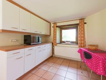 Rustic Cottage in Jevigné, Lierneux (Foto 5)