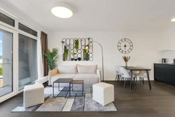 Urban White Oasis in Centre, Bratislava (fotografie 4)