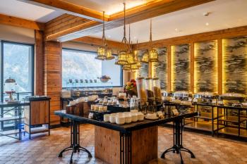 Antalya Hotel & Spa, Rishikesh, Rišikéš (fotografie 3)