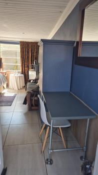 44 on Ennis Guest Lodge and Restaurant -, Ermelo (foto 5)