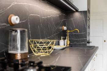 Golden Frame Apartment with Garage Parking, Bratislava (photo 5)