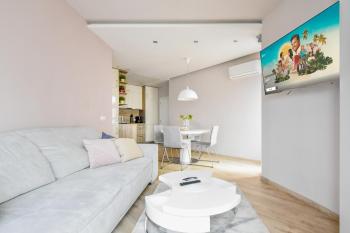 Charming 2BD with Mountain View by Flat Mаnager, Sofia (Foto 2)