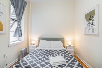 2 Bedroom Hidden UpScale Oasis, Nueva York (foto 2)