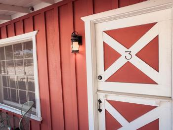 Room 3 - Downtown Joshua Tree Motel - Pet Friendly - Walk to Shops & Visitor Center, Minutes to Park Entrance, Joshua Tree (photo 3)