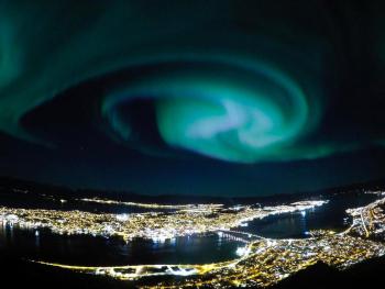 Central & luxurious new studio with private patio, Tromsø (photo 5)