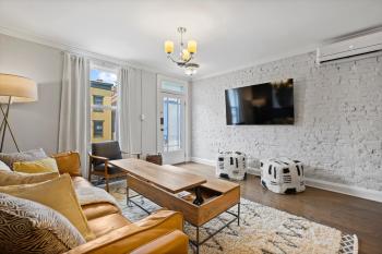 Charming 4BR with Private Patio and Historic Row Downtown, Frederick (zdjęcie 3)