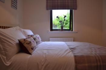 Boat Green Apartment, Edinburgh (photo 2)
