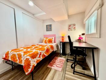 Tiny Private Room on the 1st Floor with Shared Bathroom 9 minutes to Seatac Airport, Seattle (fotografie 5)