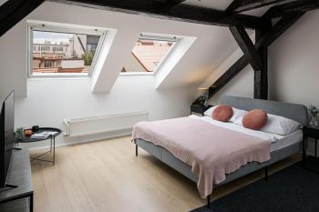 Under the Beams - Designer Prague Old Town Loft, Praha (fotografie 2)