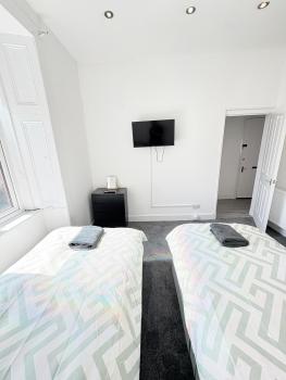 2BR, Sleeps 6, Glasgow Green, Free Parking & Walk Dist to City Centre, Glasgow (photo 5)