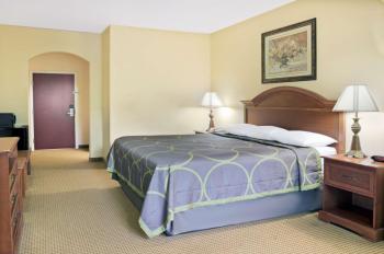 SureStay Studio by Best Western Conroe Downtown, Conroe (photo 4)