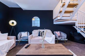 Three Bedroom House by Brookland Stays Serviced Accommodation Short Lets Manchester with Free WiFi, Manchester (photo 4)