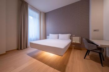 Oriana Homèl Milano, Milán (foto 2)