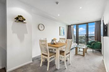 CBD 2BR Retreat w Pool & Gym by Zodiak Stays, Auckland (Foto 4)