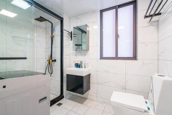 Nanjing West Road elevator two-bedroom, three-bed apartment close to the subway, Шанхай (фото 3)
