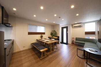 栄ー吉, Wada (fotografie 2)